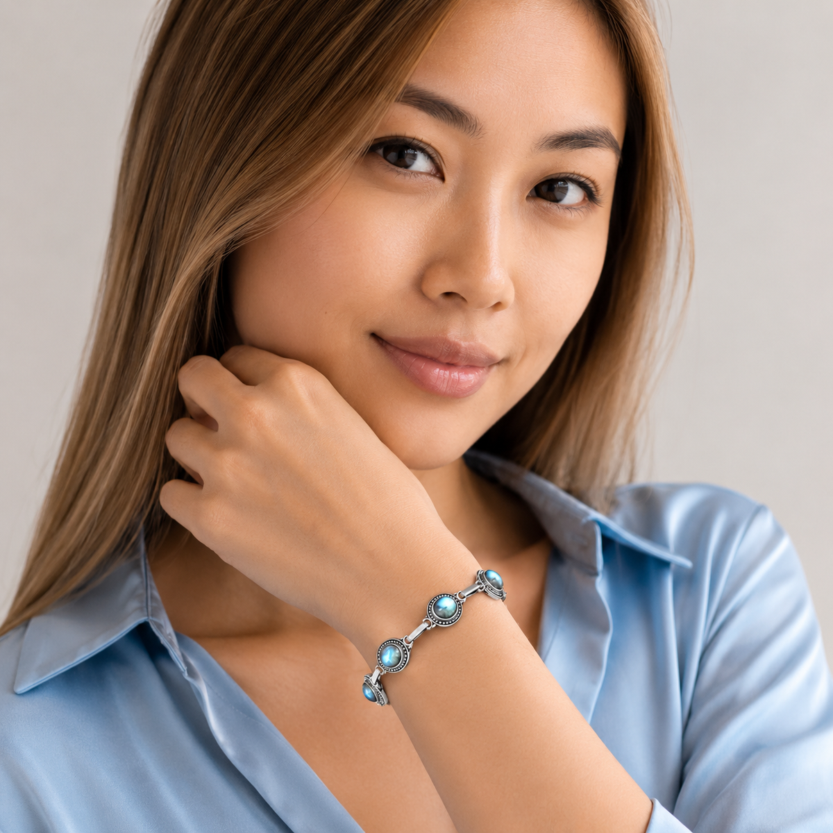 Pulsera Almaga de Labradorita Bañada en Plata – Regalo para Mujer