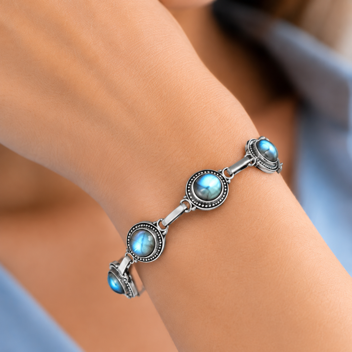 Pulsera Almaga de Labradorita Bañada en Plata – Regalo para Mujer