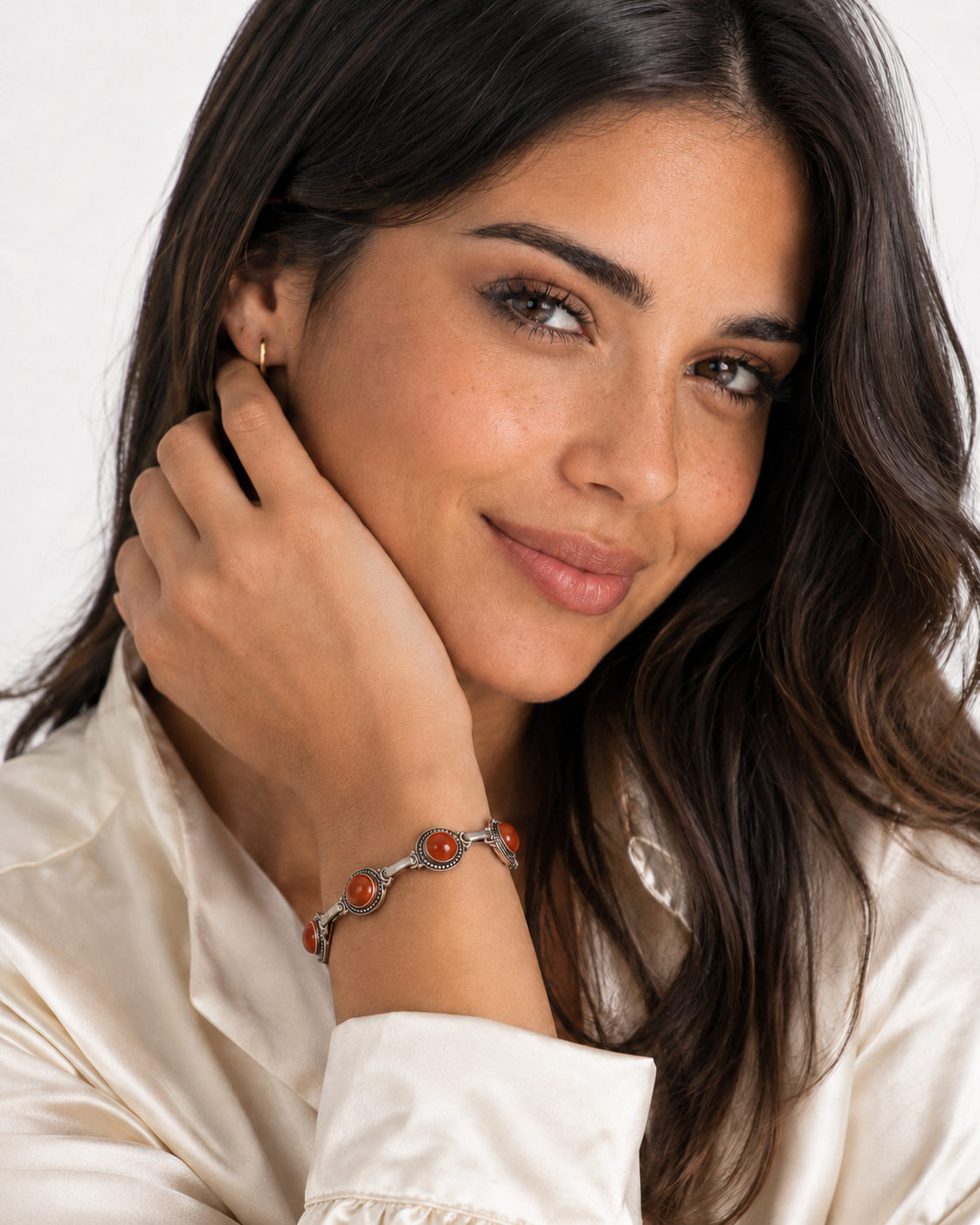 Pulsera Almaga de Ágata Cornalina Bañada en Plata – Regalo para Mujer
