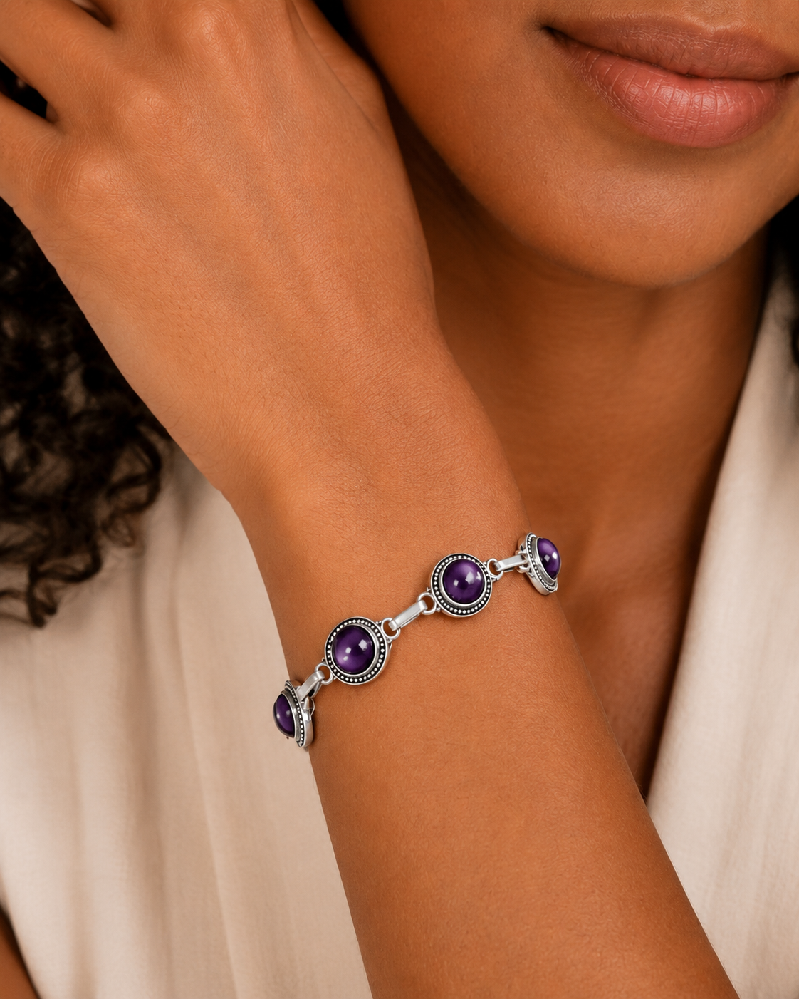 Pulsera Almaga de Amatista Morada Bañada en Plata – Regalo para Mujer